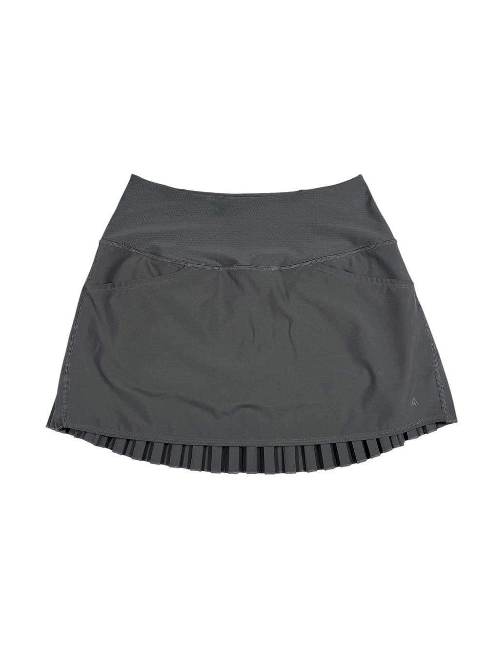 ADAIR ACTIVE RYLAN PLEATED SKORT in gunmetal gray athletic size MEDIUM EUC